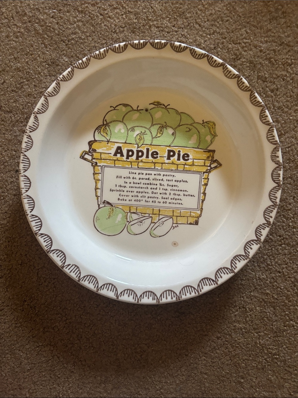 Apple Pie Ceramic Pie Dish with Green Apple Graphic
